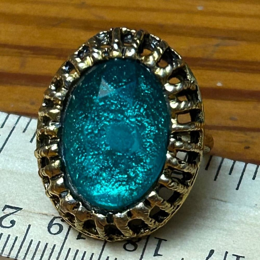 Vintage Teal Oval Faux Gemstone Gold Tone Ornate Cage Cocktail Ring Adjustable